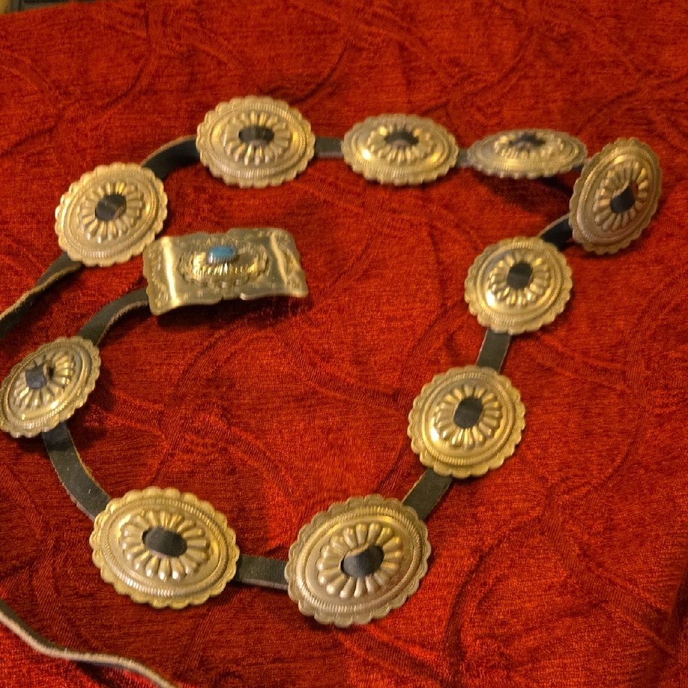 Source Unknown Gold Concho Belt with Turquoise Accent on Black Leather